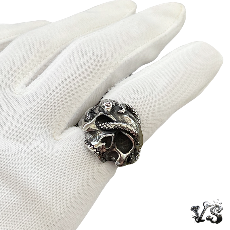 VS™ - SNAKE SKULL RING
