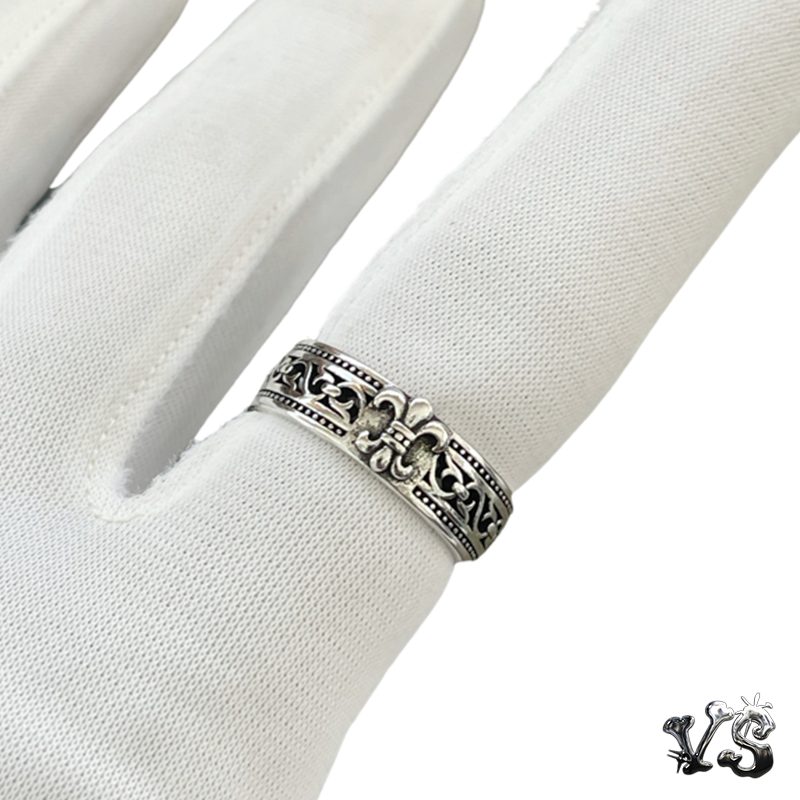 VS™ - SAINT RING