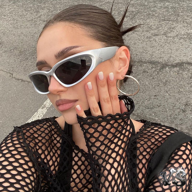 VS™ -  Y2K SILVER SUNGLASSES