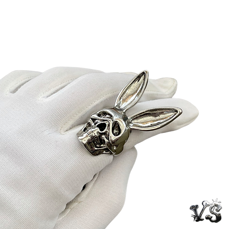 VS™ - PLAYBOY SKULL RING